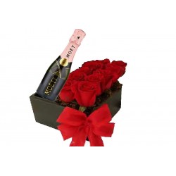 Moet & Chandon Rose Imperial (200 ml) WITH ROSE IN BOX