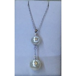 Necklace adorned with Crystals Pearl