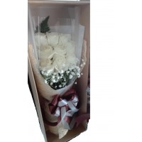 White 9 roses in box