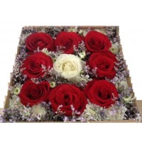 Rose mix flowers in box