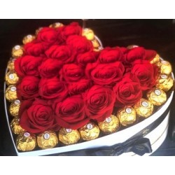 VALENTINE GIFT RED ROSES FLOWERS WITH CHOCOLATE IN HEART IN BOX