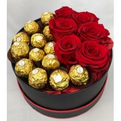 VALENTINE ROSES WITH CHOCOLATE IN BOX