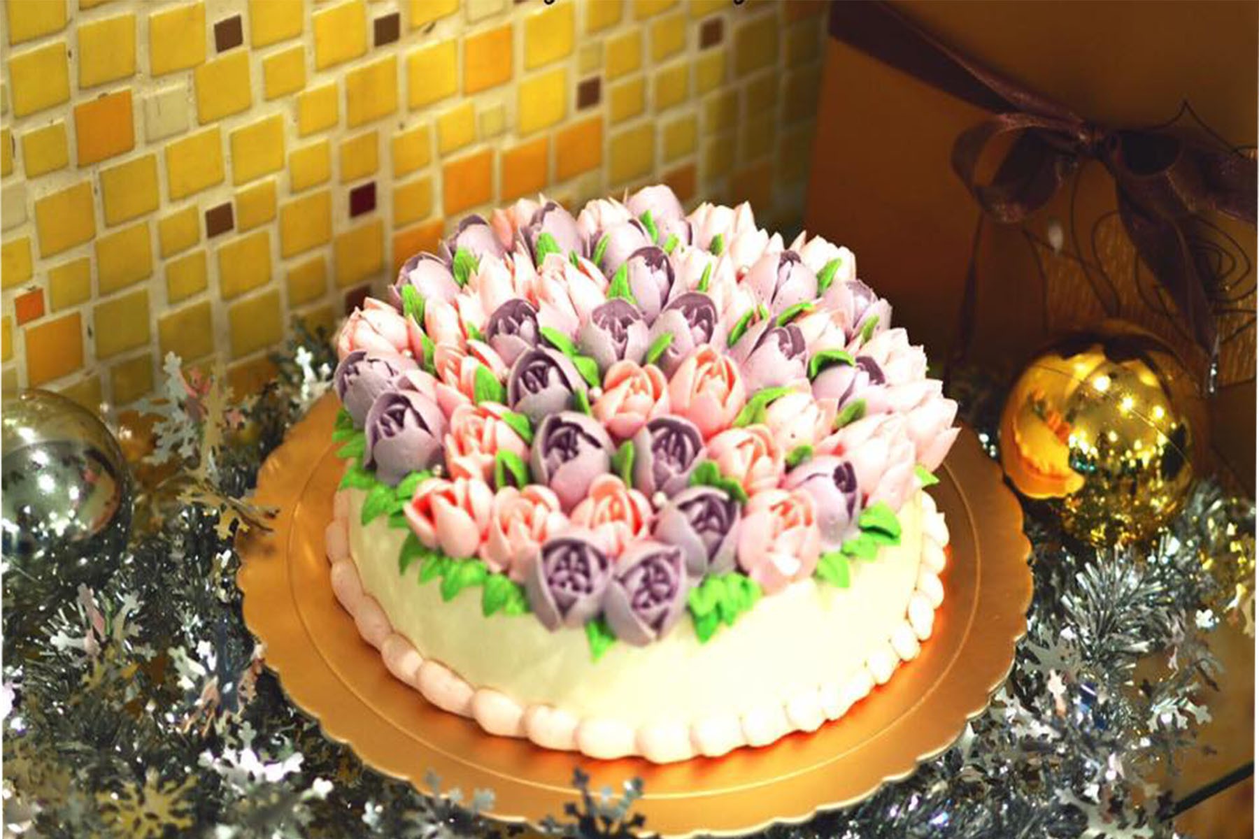 ROSE FLOWER CAKE 